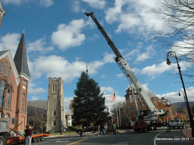 North Adams Christmas Trees Placed; Lighting Set Dec. 4 / IBerkshires ...