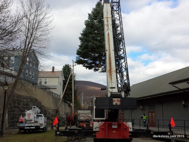 North Adams Christmas Trees Placed; Lighting Set Dec. 4 / IBerkshires ...